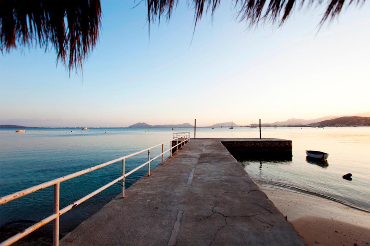 Modern Frontline With Sea Views