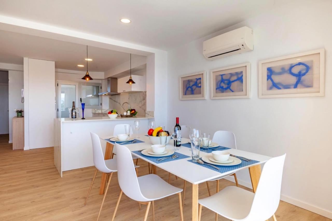 Modern Frontline With Sea Views Apartment *